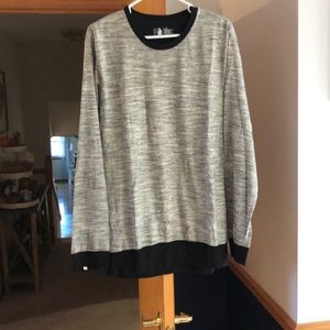 Women’s sweatshirt